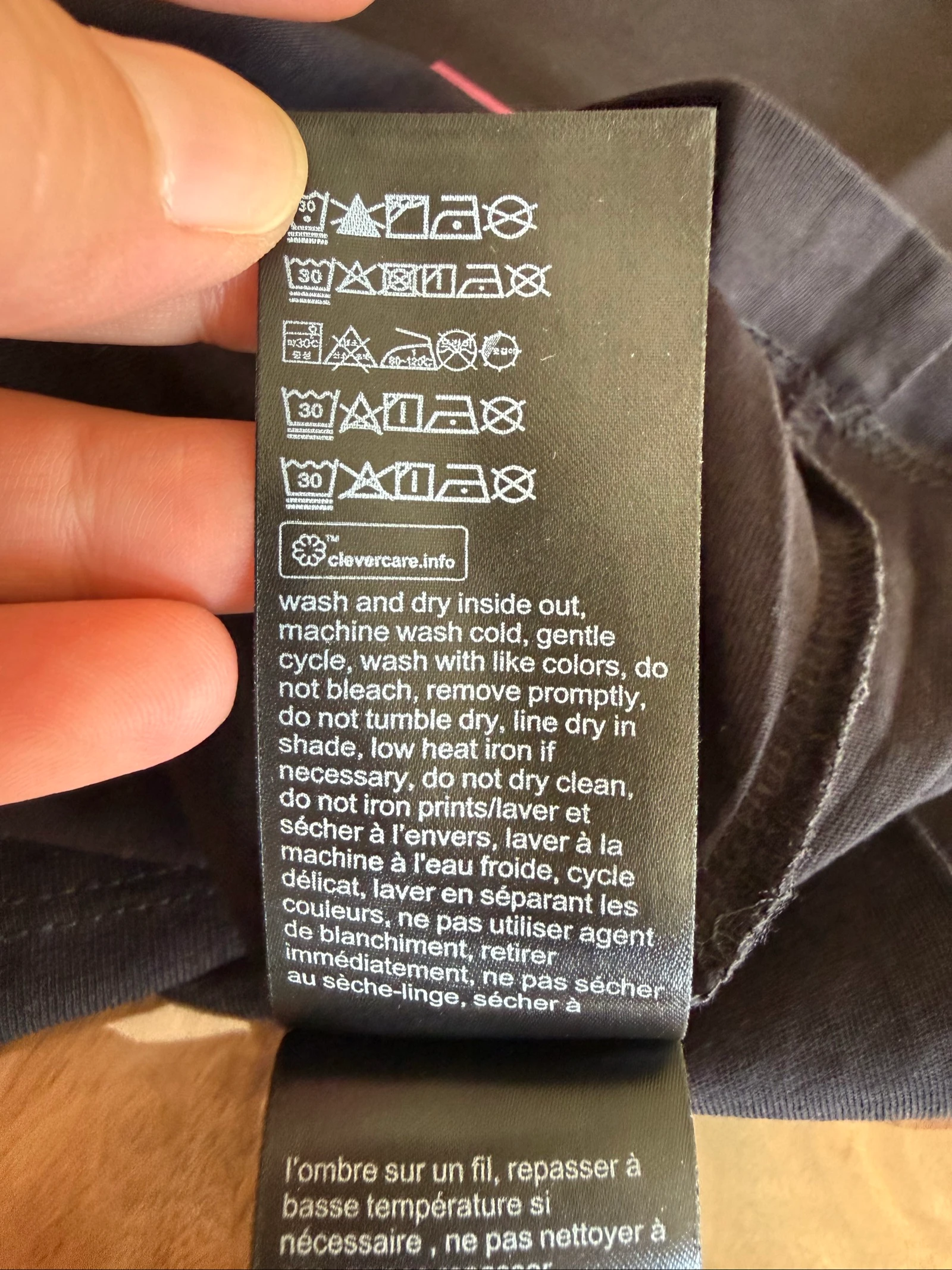 T-shirt Calvin Klein Jeans Homem P – Preto Logo CK Rosa – Quase Novo – photo 6